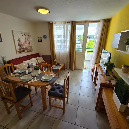 Casa Palmera 4 Only 150 Meters To Beach, Heated Pool, Wifi, Sat-tv, Terrace, Central Location, Washing Machine Apartament