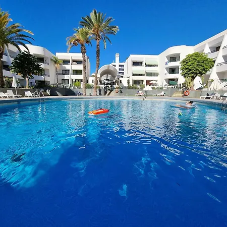 Casa Palmera 4 Only 150 Meters To Beach, Heated Pool, Wifi, Sat-tv, Terrace, Central Location, Washing Machine Διαμέρισμα